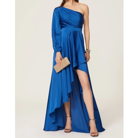 Leena for Mac Duggal Dresses & Skirts - Ieena for Mac Duggal
One Shoulder High Low Gown